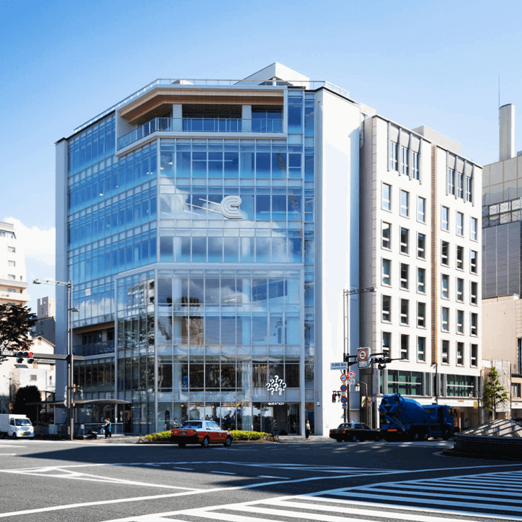 【QUESTION】コミュニティ・バンク京信の新拠点を特別案内、バックヤードから屋上まで