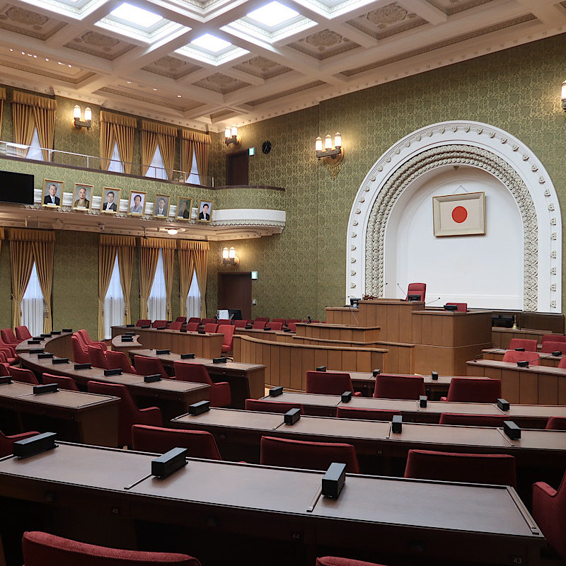 【京都市役所】武田五一の名庁舎、リノベーションの元担当者と正庁の間から議場まで特別見学
