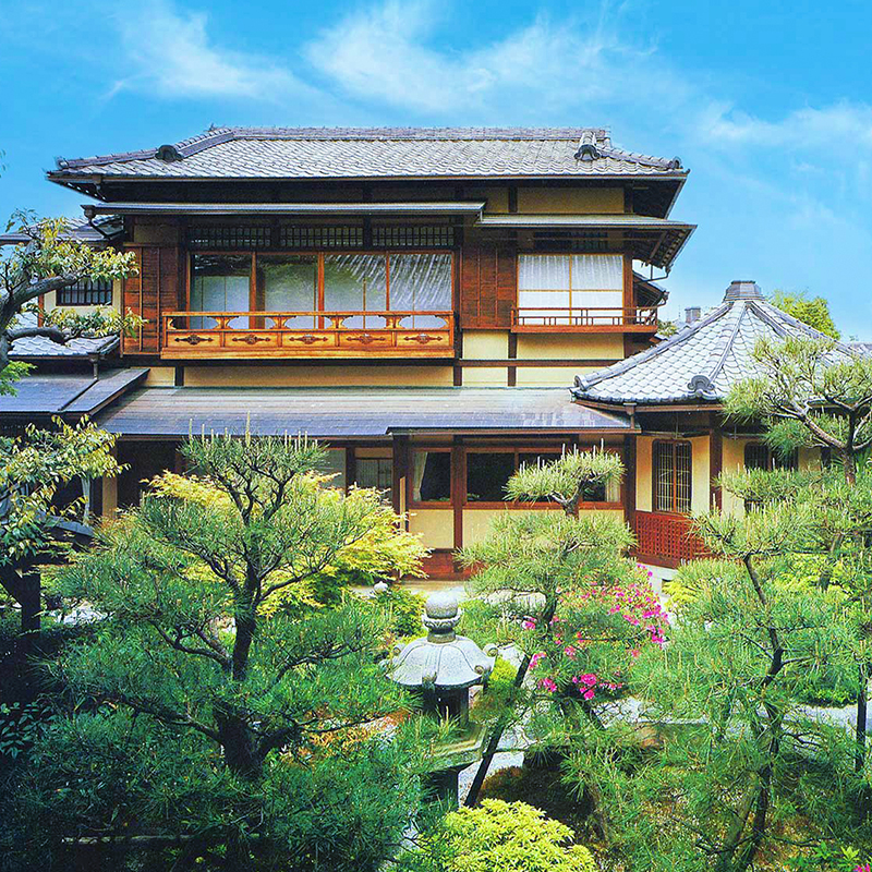 【旧大倉家京都別邸】奇想の建築家・伊東忠太が手がけた「眞葛荘」、建築史家と特別見学