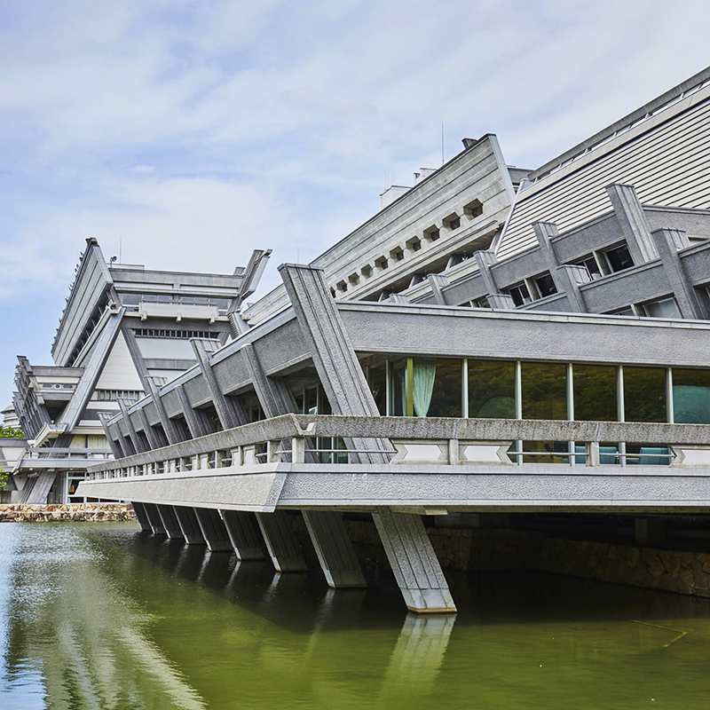 【京都国際会館】モダニズム建築の知られざる魅力に迫る～塚本事務局長の特別案内＆NIWA café特製モーニング